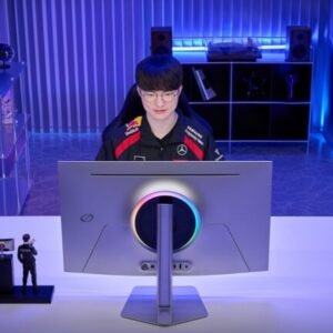 Samsung Odyssey OLED G8 32″ 4K UHD Monitor for Gaming